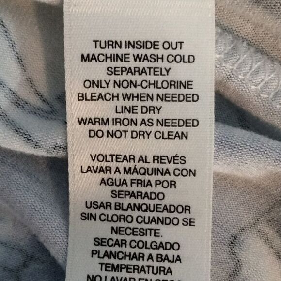 "Chico's" woman's shirt  - Picture 10 of 10